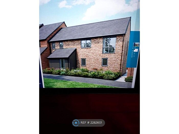 2 Bedroom Flat To Rent In Fern Crescent, Blackburn, BB2