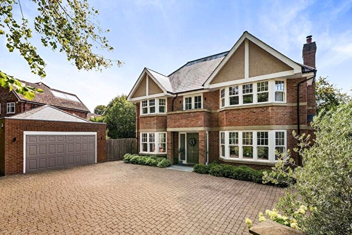 5 Bedroom Detached House For Sale In Westhall Road, Warlingham, CR6