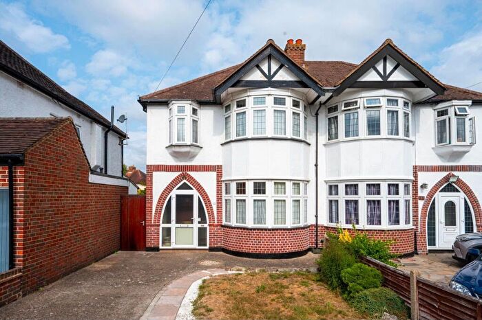3 Bedroom Semi Detached House To Rent In Epsom And Ewell, KT17
