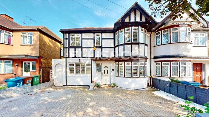 5 Bedroom Semi Detached House To Rent In Torbay Road, Harrow, HA2