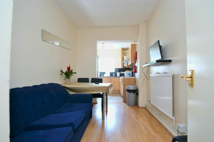 4 Bedroom Terraced House To Rent In Wulfstan Street, London, W12