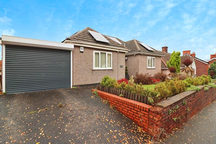 3 Bedroom Bungalow For Sale In Ringwood Road, Brimington, Chesterfield, Derbyshire, S43
