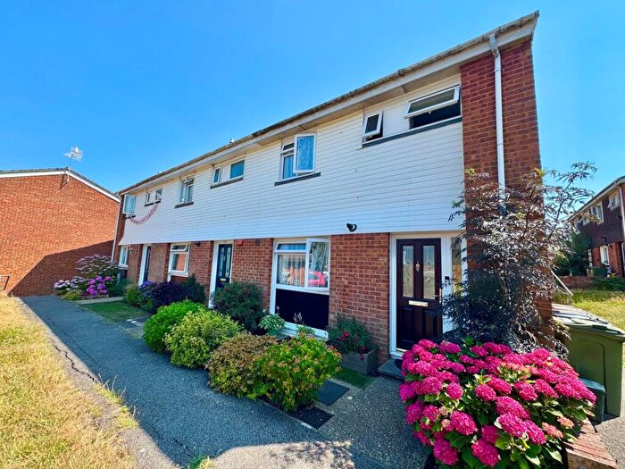 3 Bedroom Terraced House For Sale In Barnwood Road, Guildford, GU2