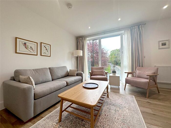 2 Bedroom Apartment To Rent In Exeter, Devon, EX2