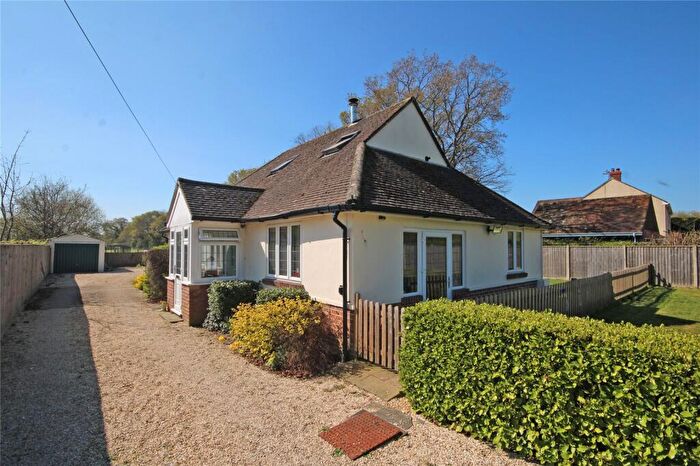 3 Bedroom Detached House For Sale In Silver Street, Hordle, Lymington, Hampshire, SO41