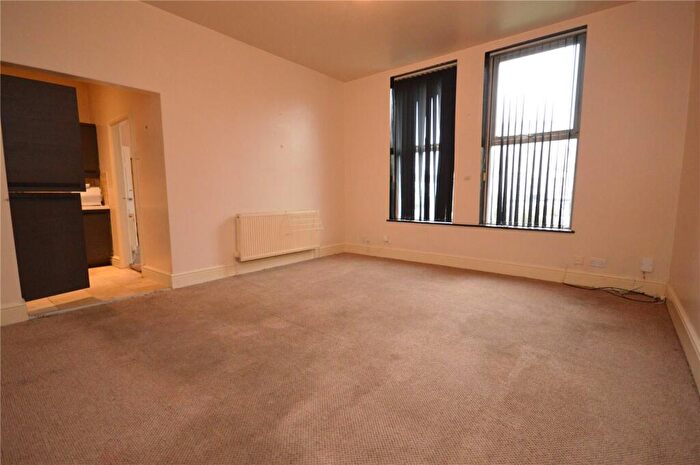 2 Bedroom Apartment To Rent In Old Chester Road, Birkenhead, Merseyside, CH42
