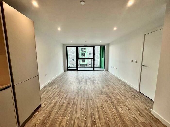 2 Bedroom Apartment To Rent In Potato Wharf, M3