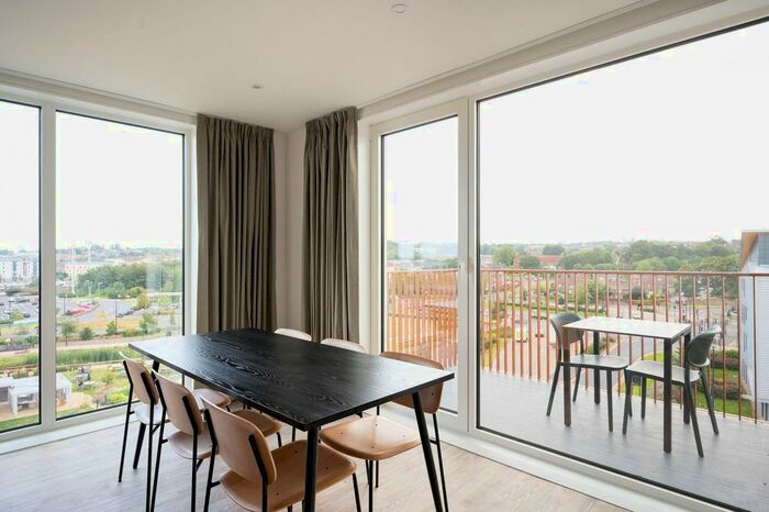 2 Bedroom Flat To Rent In Apartment, The Kell, Gillingham Gate Road, Chatham Docks, Gillingham, ME4