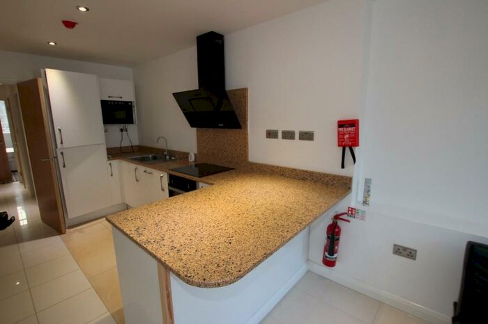 2 Bedroom Apartment To Rent In Hounds Gate, Nottingham, NG1