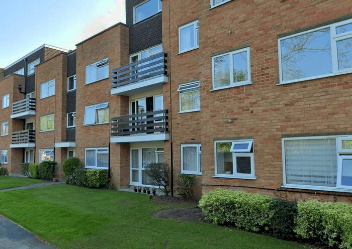 1 Bedroom Flat To Rent In September Way, Stanmore, HA7