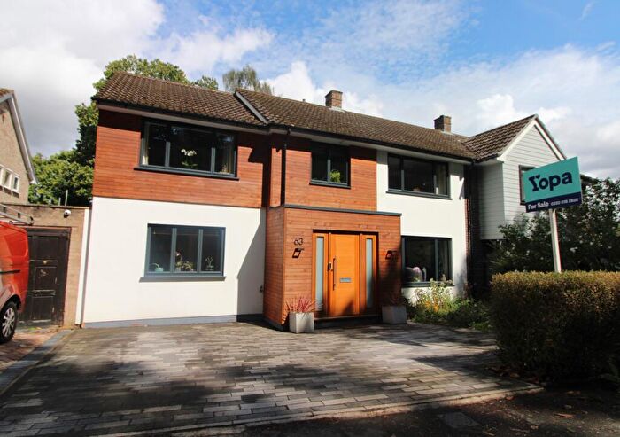 4 Bedroom Semi Detached House For Sale In Lily Hill Road, Bracknell, RG12
