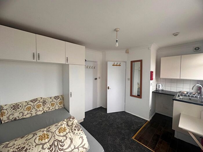 Studio To Rent In Eastcote Lane, South Harrow, Harrow, HA2