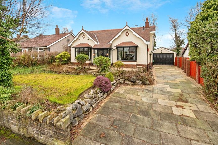 5 Bedroom Bungalow For Sale In Park Road, Westhoughton, Bolton, Greater Manchester, BL5