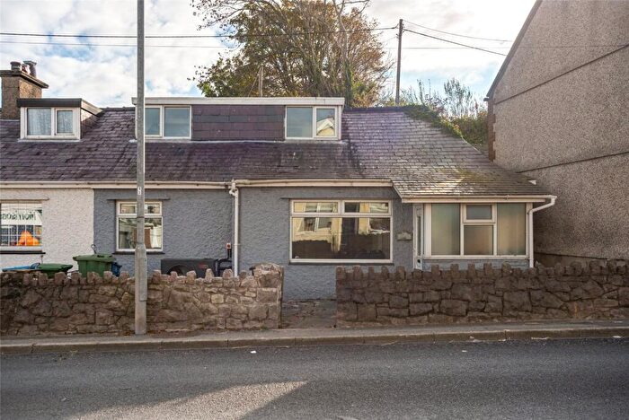 2 Bedroom Terraced House For Sale In Bontnewydd, Caernarfon, Gwynedd, LL54