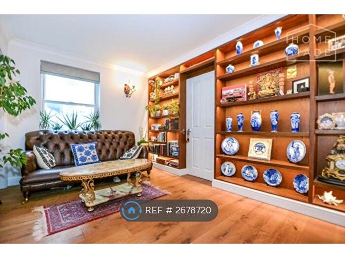 1 Bedroom Flat To Rent In Earl's Court Square, London, SW5