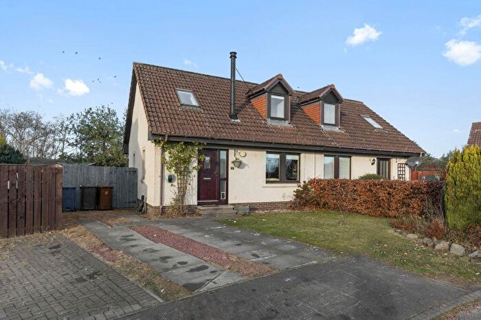 3 Bedroom Semi-Detached Villa For Sale In Rosedale Neuk, Rosewell, Midlothian, EH24