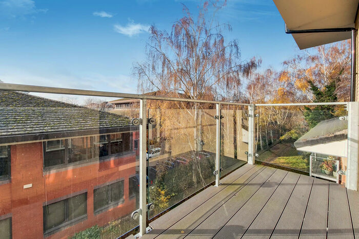 1 Bedroom Apartment To Rent In Heron House, GU7