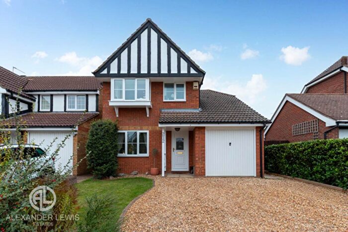 3 Bedroom Detached House For Sale In Kristiansand Way, Letchworth Garden City, SG6