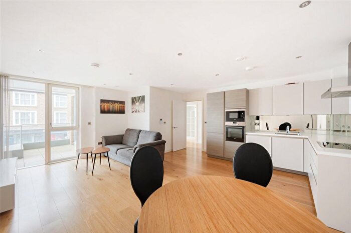 2 Bedroom Flat For Sale In Glenbrook Apartments, Glenthorne Road, W6