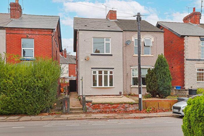 3 Bedroom Semi Detached House For Sale In Compton Street, Chesterfield, S40