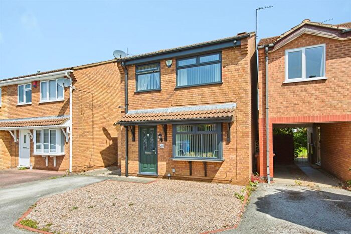 3 Bedroom Detached House For Sale In Rockbourne Close, Alvaston, Derby, DE24