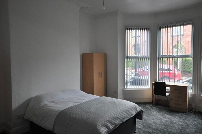 1 Bedroom Flat To Rent In Wesley Road, Armley, Leeds, LS12