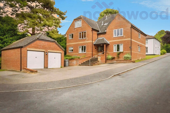 2 Bedroom Flat To Rent In The Waterside, Lower Hellesdon, Norwich, NR6