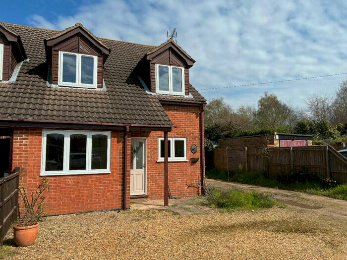 3 Bedroom Semi-Detached House To Rent In Hockland Road, Tydd St. Giles, Wisbech, PE13