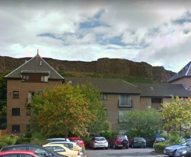 3 Bedroom Flat To Rent In Parkside Terrace, Edinburgh, EH16