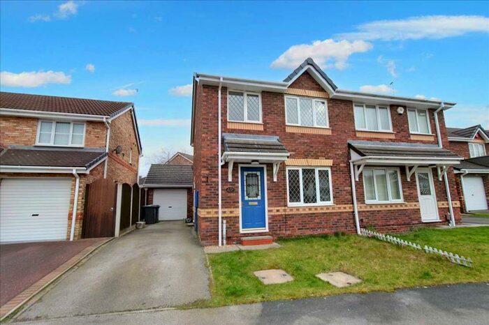 3 Bedroom Semi-Detached House To Rent In Southwell Rise, Giltbrook, Nottingham, NG16