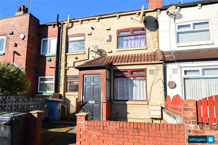 1 Bedroom Terraced House For Sale In Westbury Place South, Leeds, West Yorkshire, LS10