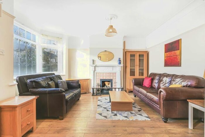 4 Bedroom Terraced House To Rent In Ashbourne Road, Mitcham, CR4