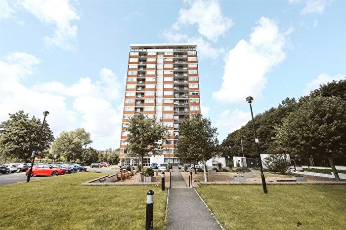 2 Bedroom Flat For Sale In Conway Street, Liverpool, Merseyside, L5