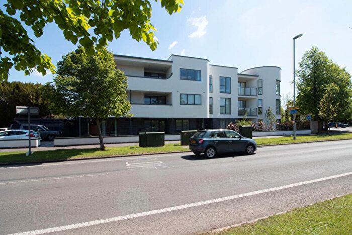 3 Bedroom Apartment To Rent In Queen Ediths Way, Cambridge, CB1