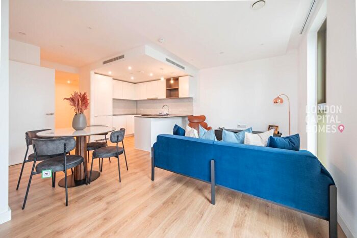 1 Bedroom Apartment To Rent In One Thames Quay, Marsh Wall, London, E14