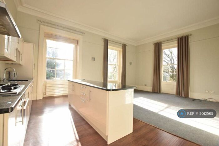 2 Bedroom Flat To Rent In Buckingham House, Leeds, LS6