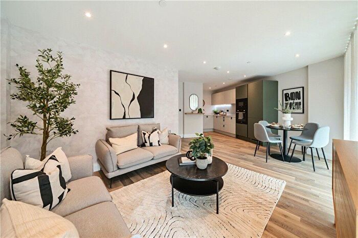 2 Bedroom Apartment For Sale In Tweedy Road, Bromley, BR1