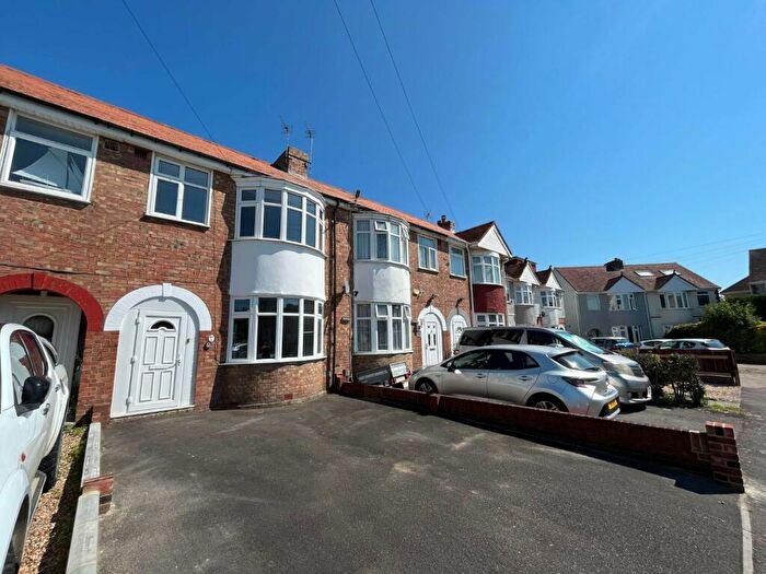3 Bedroom House To Rent In Rothesay Road, Gosport, Hampshire, PO12