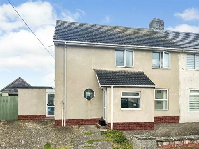 3 Bedroom Semi-Detached House For Sale In Sandilands Road, Tywyn, LL36
