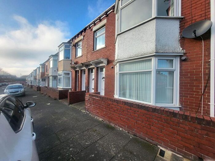 2 Bedroom Flat To Rent In Richmond Road, South Shields, NE34