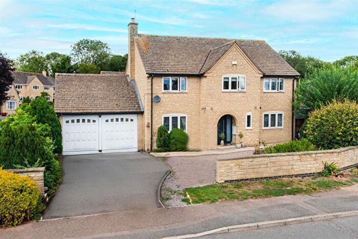 7 Bedroom Detached House For Sale In Cornerstone House, Wood Road, Kings Cliffe, Pe, PE8