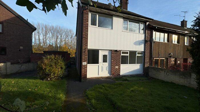 3 Bedroom Semi-Detached House To Rent In Rockingham Way, Rotherham, S61