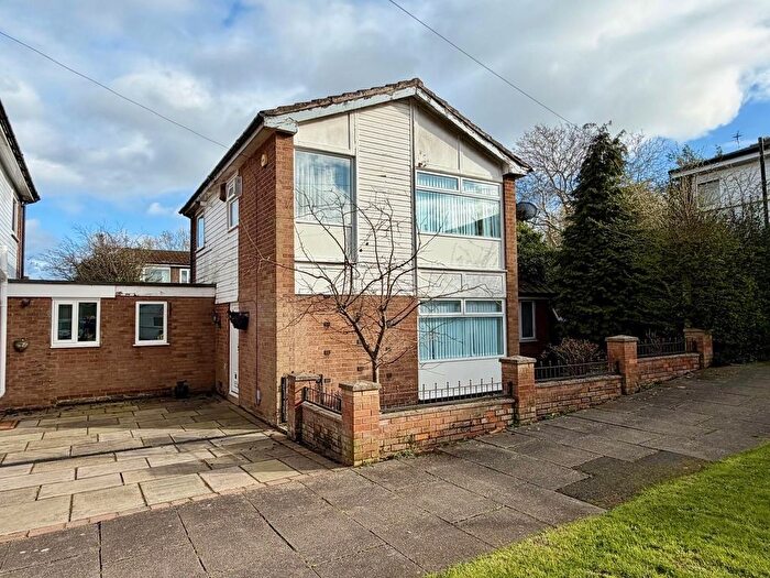 3 Bedroom Detached House For Sale In Wellfield Gardens, Hale, Altrincham, WA15