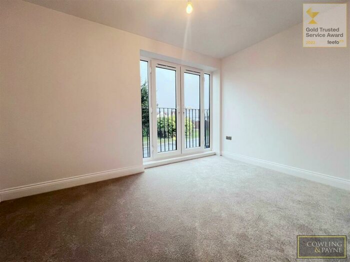 2 Bedroom Apartment To Rent In Chestnuts, Crays Hills, Billericay, CM11