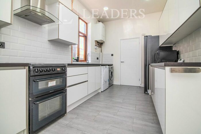 4 Bedroom End Of Terrace House To Rent In Paignton Road, Edgbaston, Birmingham, B16