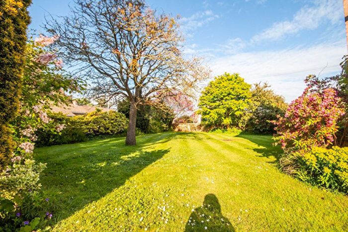 2 Bedroom Flat For Sale In De Freville Road, Great Shelford, Cambridge, CB22