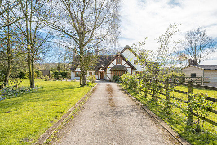 6 Bedroom Detached House For Sale In Low Meadows, Maltkiln Lane, Bispham Green, L40