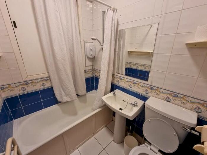 1 Bedroom Flat To Rent In Charlotte Street, Aberdeen, AB25