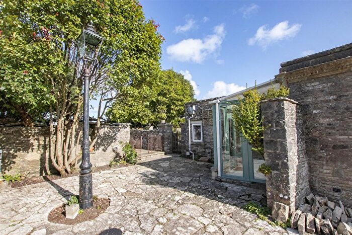 2 Bedroom Cottage To Rent In Russell Avenue, Swanage, BH19