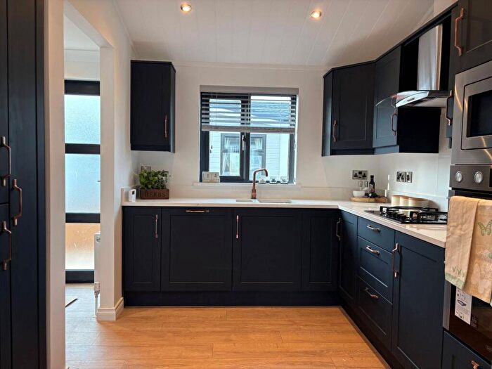 2 Bedroom Park Home For Sale In , Twigworth, GL2